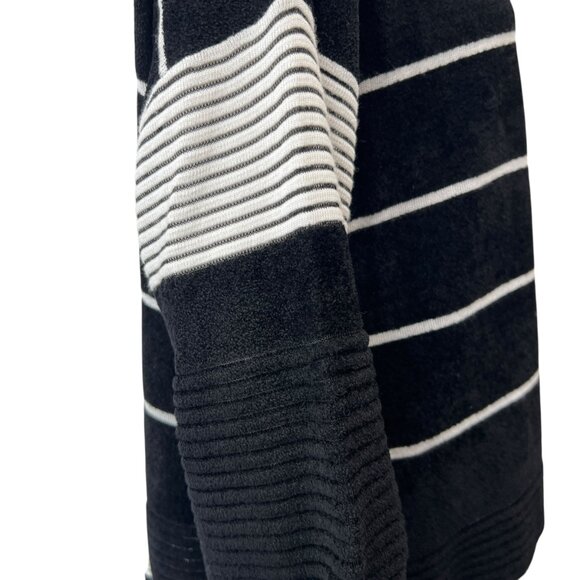 St. John Black White Striped Pullover Jumper Sweater size XL - Picture 4 of 10